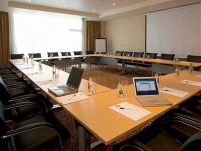 Days Hotel Park West