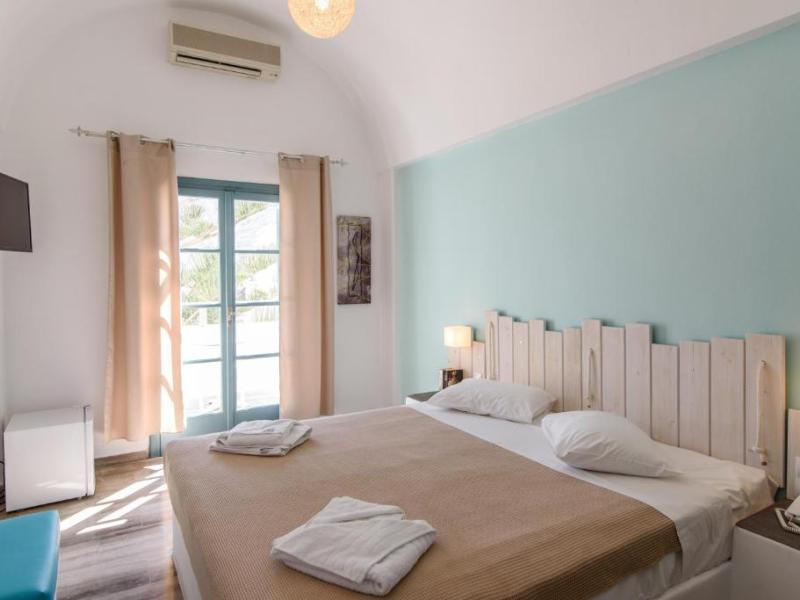 Iris Boutique Hotel