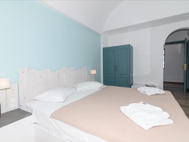 Iris Boutique Hotel