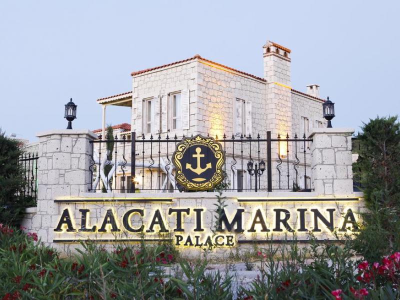 Alacati Marina Palace Boutique Hotel