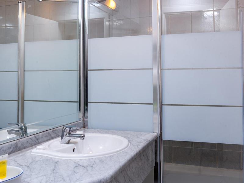 Days Inn Hotel Suites Amman