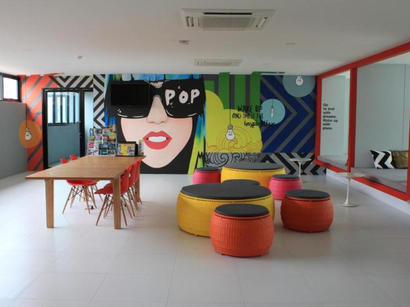 Wake Up Aonang Hotel