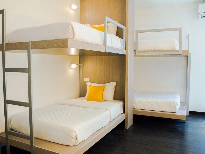 Wake Up Aonang Hotel