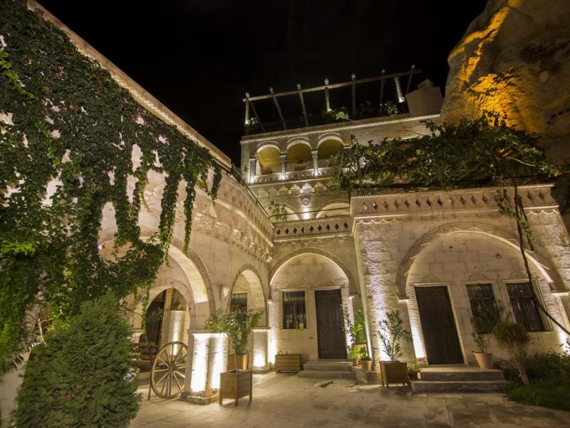 Roma Cave Suite Hotel