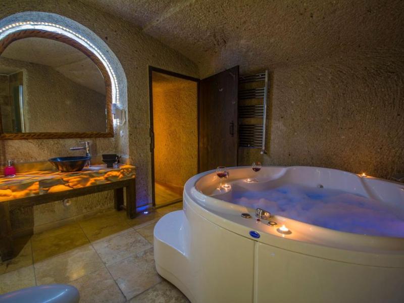 Roma Cave Suite Hotel