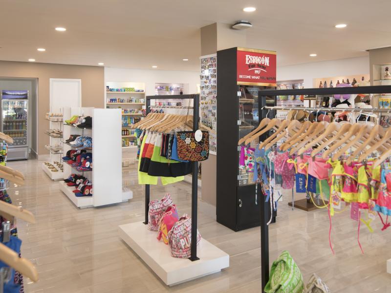 Emotions By Hodelpa Playa Dorada