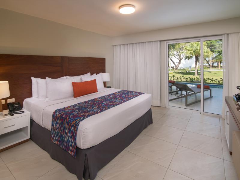 Emotions By Hodelpa Playa Dorada