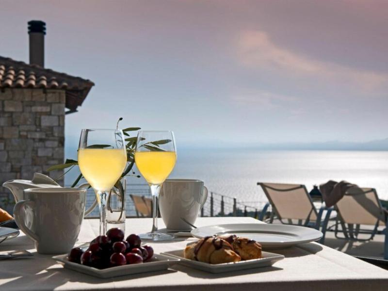 Karavia Lux Inn