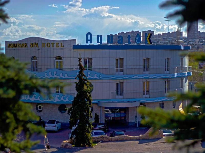 Aquatek Hotel & Resort