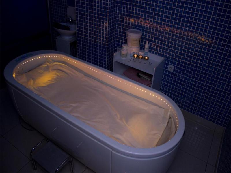 Aquatek Hotel & Resort