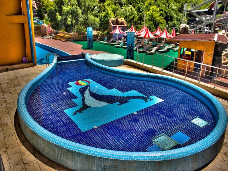 Aquatek Hotel & Resort