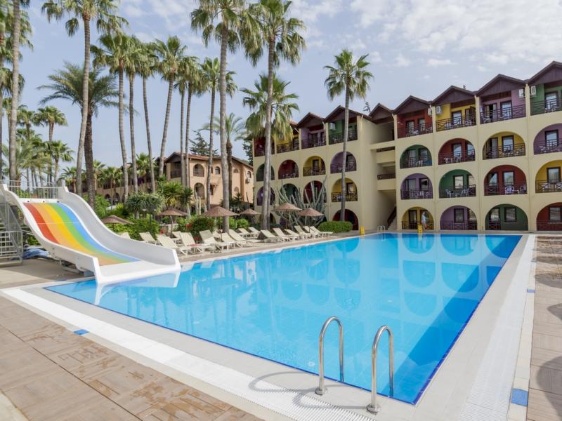 Green Paradise Beach Hotel