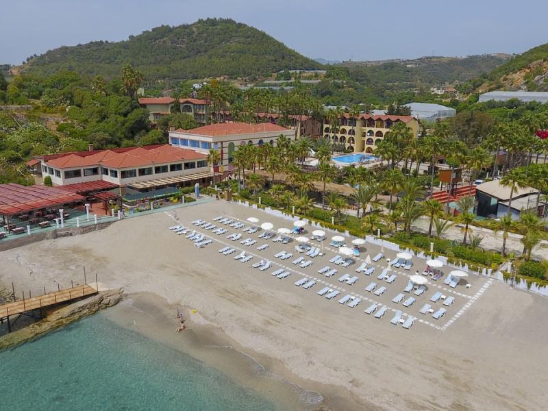 Green Paradise Beach Hotel