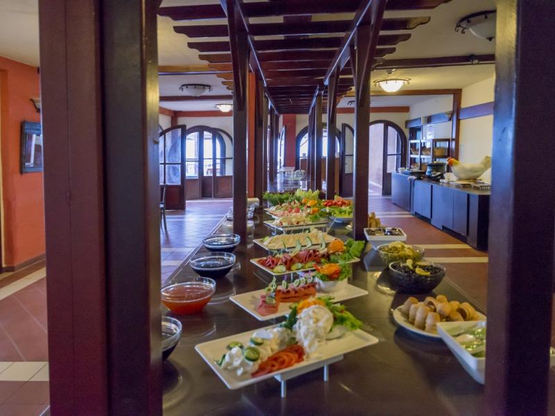 Green Paradise Beach Hotel