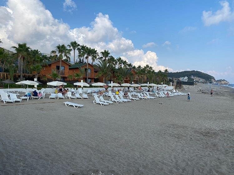 Green Paradise Beach Hotel