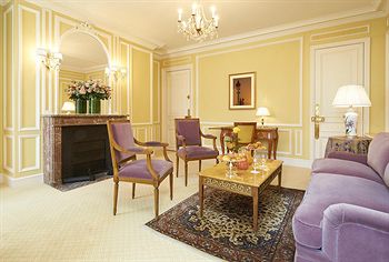 Rosewood Hotel De Crillon