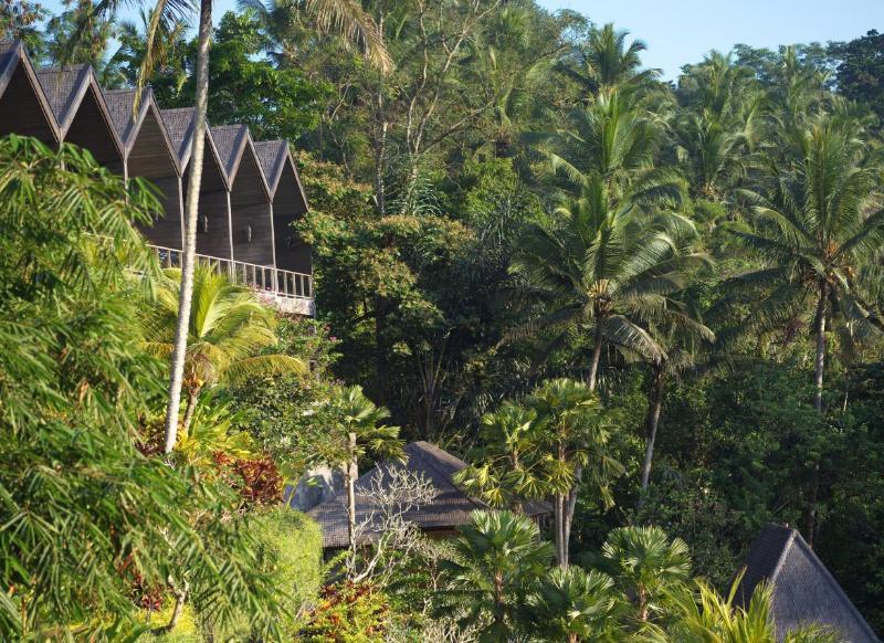 Chapung Sebali Resort & Spa
