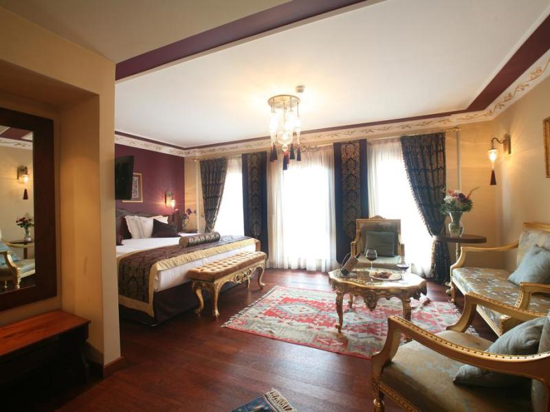 Rose Garden Suites