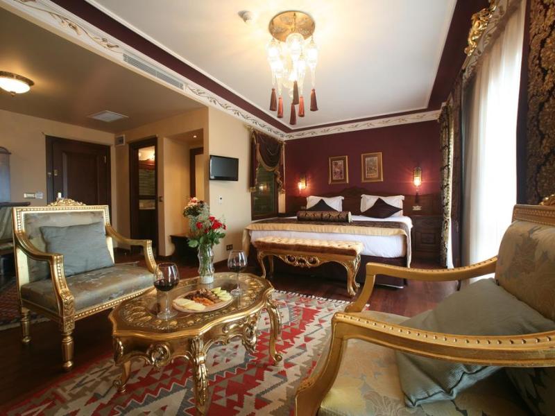 Rose Garden Suites