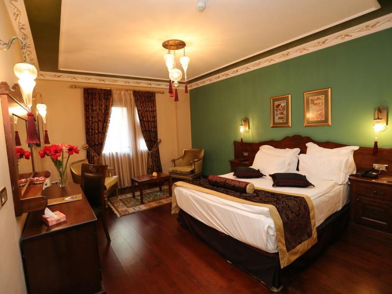 Rose Garden Suites