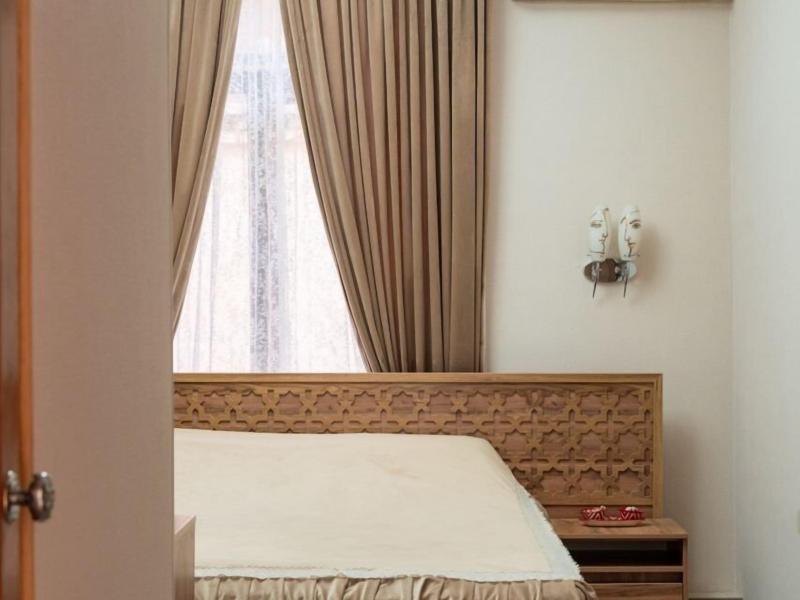 Caravan Serail
