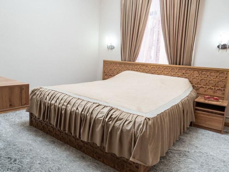 Caravan Serail