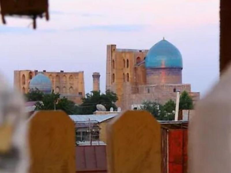 Caravan Serail