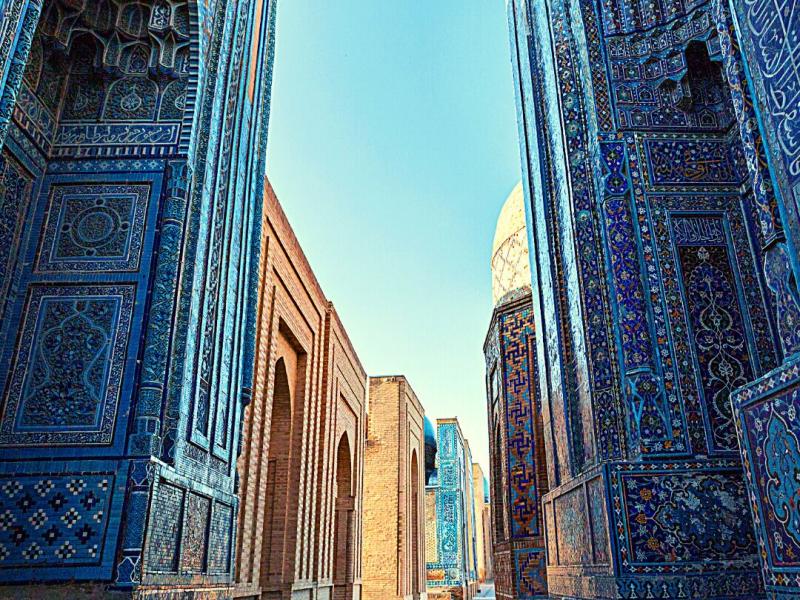 Caravan Serail