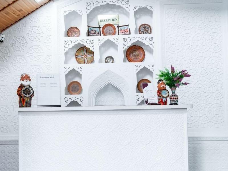 Caravan Serail