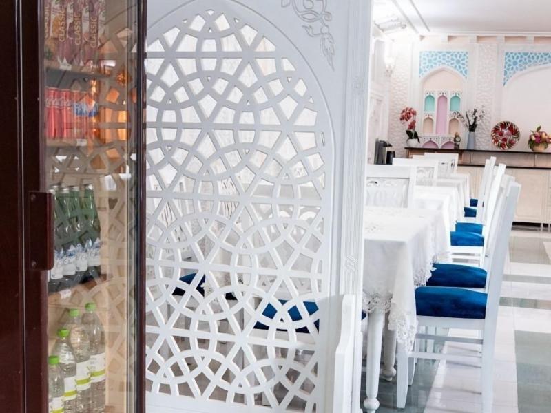 Caravan Serail