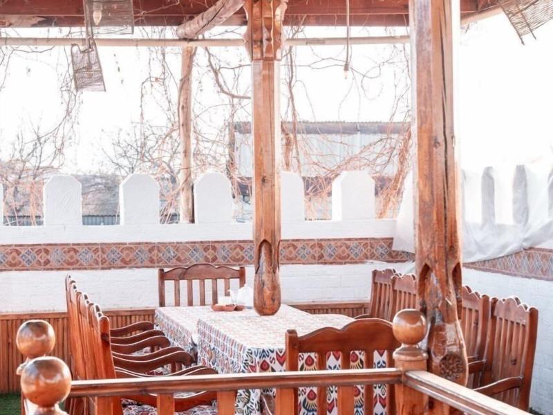 Caravan Serail