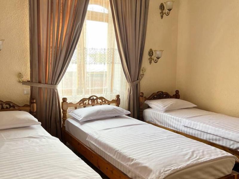Caravan Serail