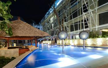 Grand Mega Resort & Spa