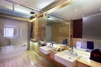 Grand Mega Resort & Spa