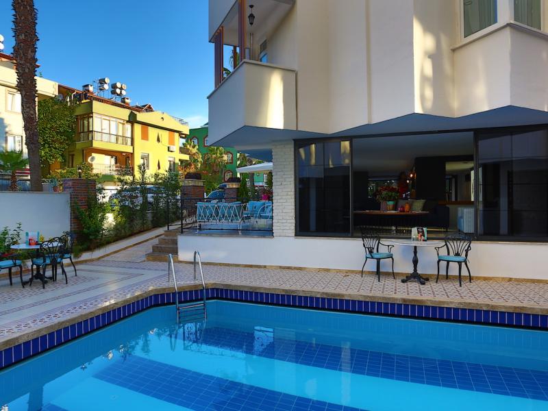 Azuu Boutique Hotel