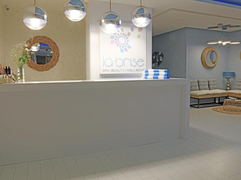 Design Plus Seya Beach Hotel