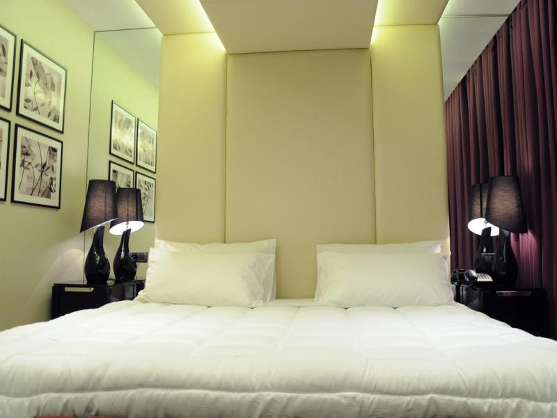 Senator Hotel