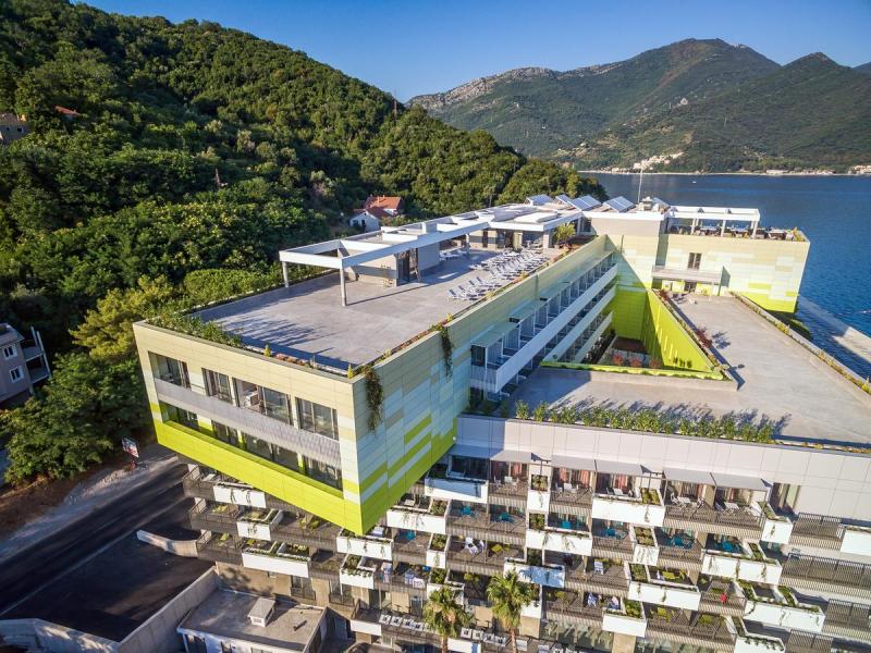 Carine Hotel Park Bijela 