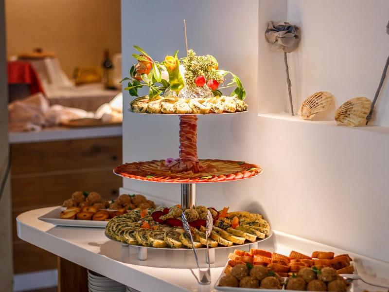 Carine Hotel Park Bijela 