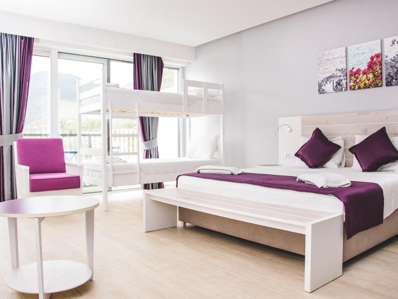 Carine Hotel Park Bijela 