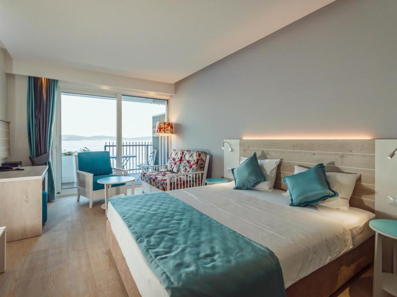 Carine Hotel Park Bijela 