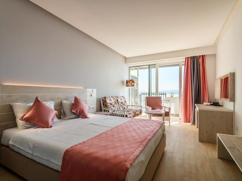 Carine Hotel Park Bijela 