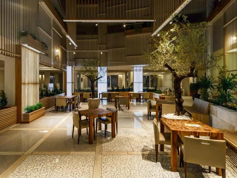 Carine Hotel Park Bijela 