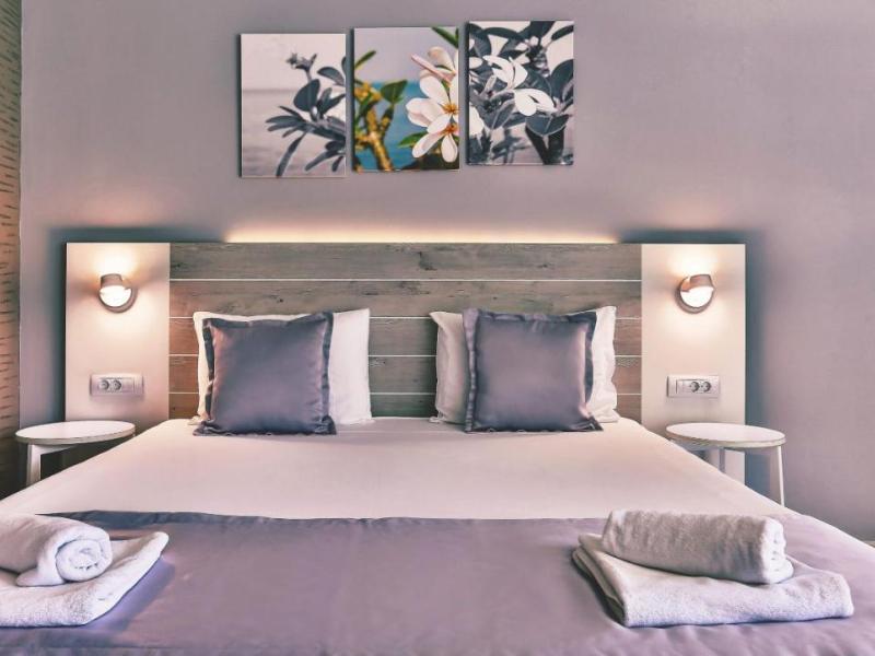 Carine Hotel Park Bijela 