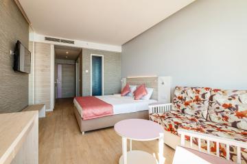 Отель Carine Hotel Park Bijela  Черногория, Биела, фото 5