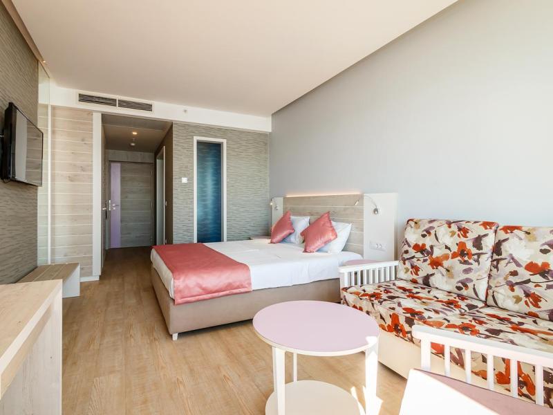 Carine Hotel Park Bijela 