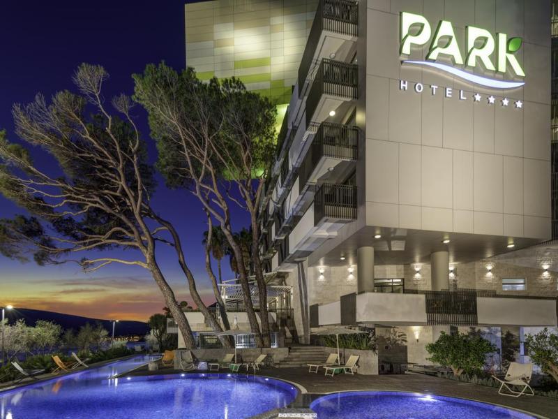 Carine Hotel Park Bijela 