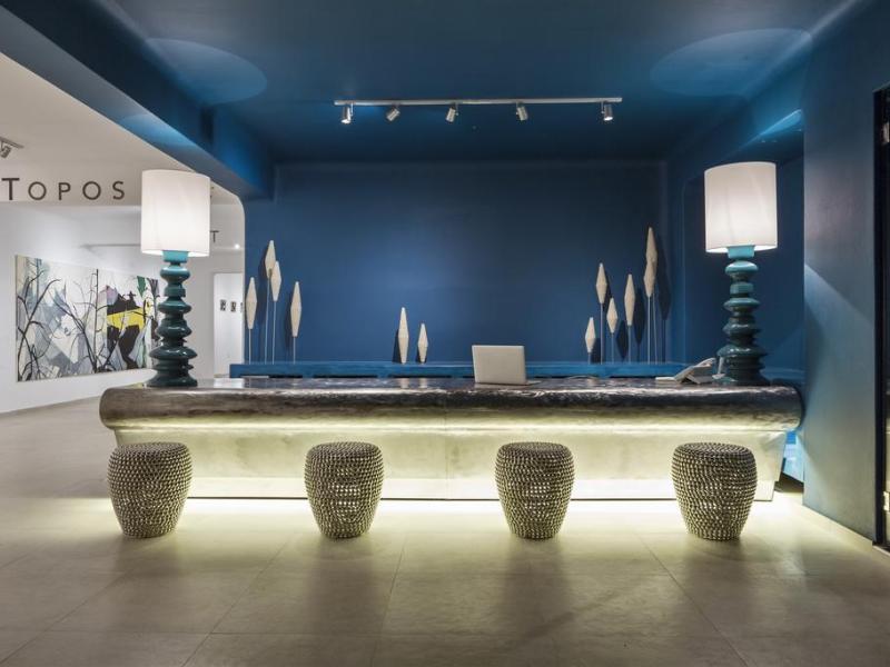 Art Hotel Santorini