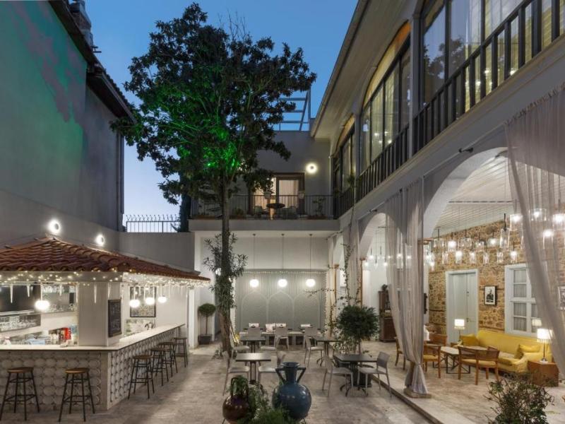 Delight Deluxe Boutique Hotel