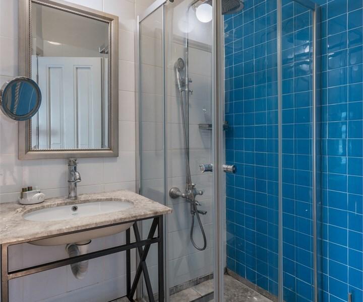 Delight Deluxe Boutique Hotel